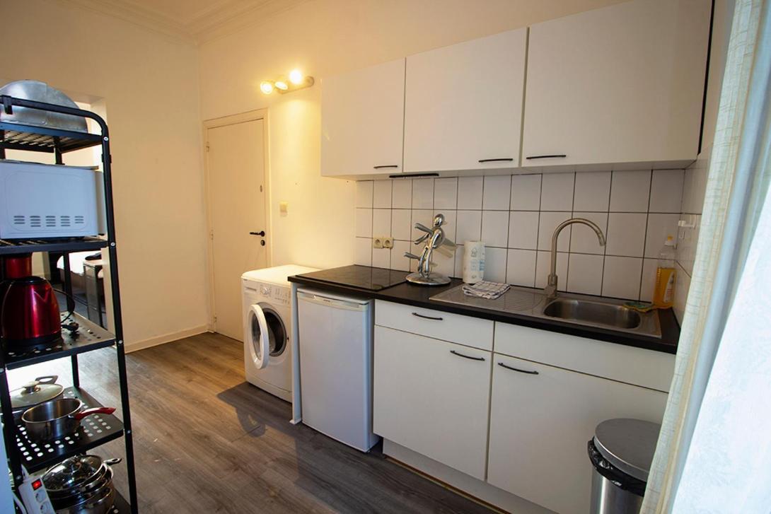 Handy Studio Close To Zaventem Airport ブリュッセル エクステリア 写真